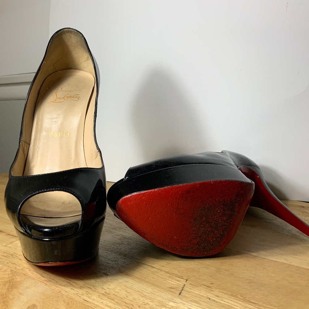 Christian Louboutin Lady Peep